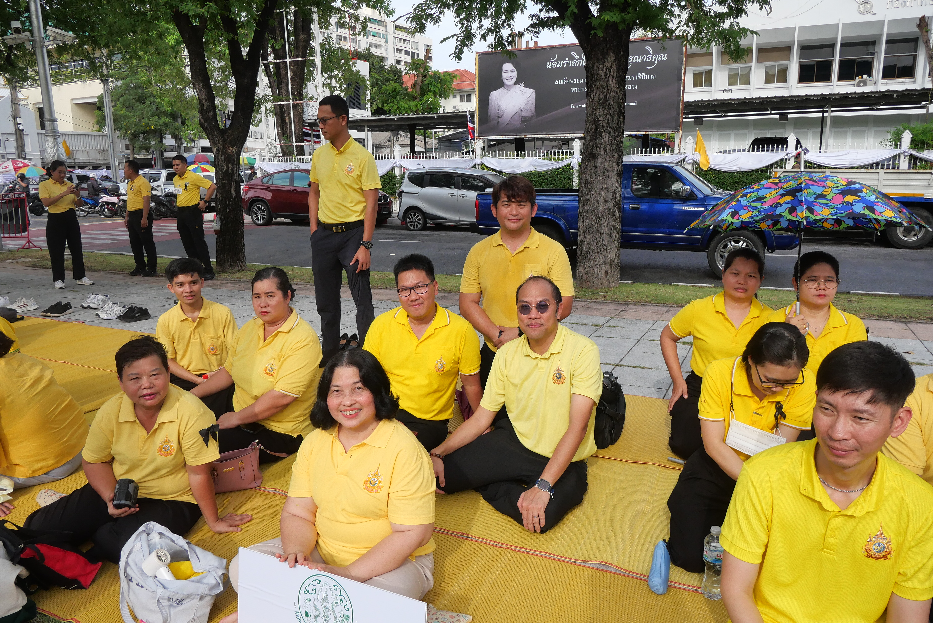 title - ส.ป.ก. ร่วมเฝ้ารับเสด็จฯ พระบาทสมเด็จพระเจ้าอยู่หัว และ สมเด็จพระนางเจ้า ฯ พระบรมราชินี เนื่องในโอกาสเสด็จพระราชดำเนินไปในการ พระราชพิธีเฉลิมพระชนมพรรษา 28 กรกฎาคม 2569